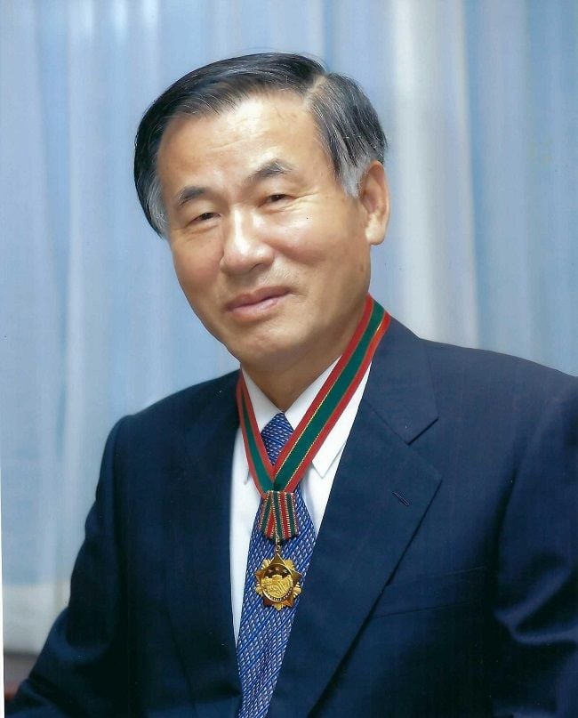 ▲제10회 장보고한상 어워드 대상 수상자인 권영호 인터불고 회장 ⓒ완도군