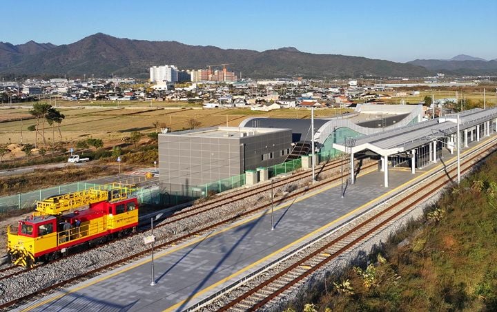 강진역 전경