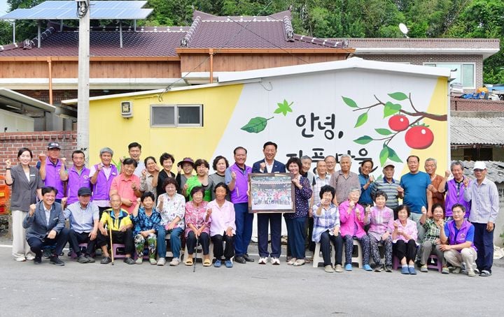 남면 자풍마을을 찾은 김한종 군수 ⓒ장성군 