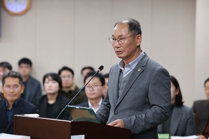 전남도의회 이규현 의원이 대표발의한 ‘대안교육기관 지원 조례 개정안’이 통과됐다. 이번 개정은 시설·교원 지원 근거를 신설해 학습권 보장과 안전한 교육환경 조성을 강화하는 내용을 담고 있다.