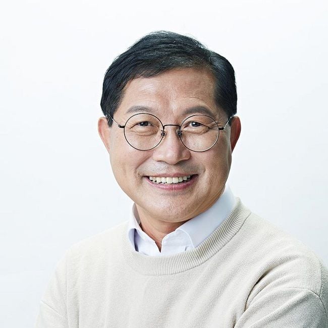 12·3 내란 시도 1년, 강성휘 민주당 부의장이 내란전담재판부 설치·법왜곡죄 신설·공수처법 개정 등 사법개혁 3법의 조속한 본회의 통과와 개헌 추진을 촉구했다.