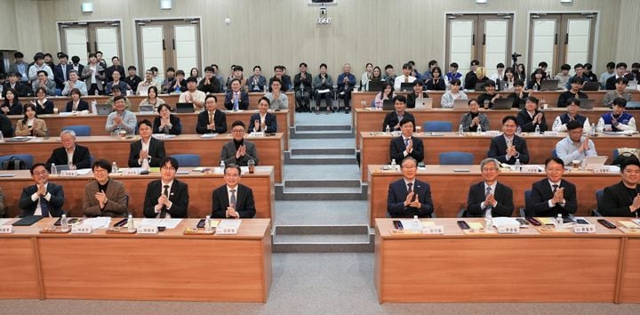지난 10월 27일 한국에너지공과대학교에서 진행된 ‘차세대 전력망 혁신 및 인재 양성·창업 생태계 구축 기업간담회’ ⓒ나주시