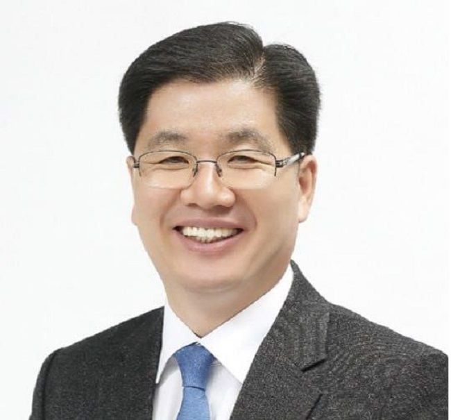 성현출 대통령직속 민주평통 광주남구 수석부회장이 1월 6일 광주 남구청장 출마를 공식 선언한다