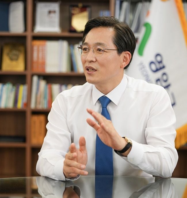 우승희 군수는 신년사를 통해 에너지·농정·관광·정주환경을 아우른 영암형 지속가능 발전 전략을 제시했다.