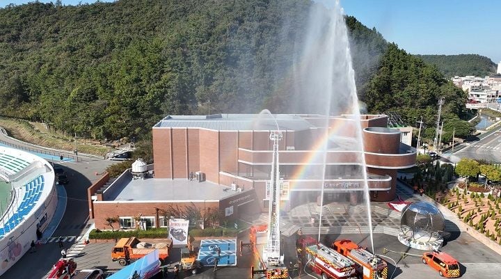 지난해 완도군에서 실시한 재난 대응 안전한국훈련의 화재 진압 모습 ⓒ완도군