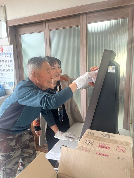 도암면 제정경로당에서 진행된 찾아가는 민원창구 ⓒ화순군