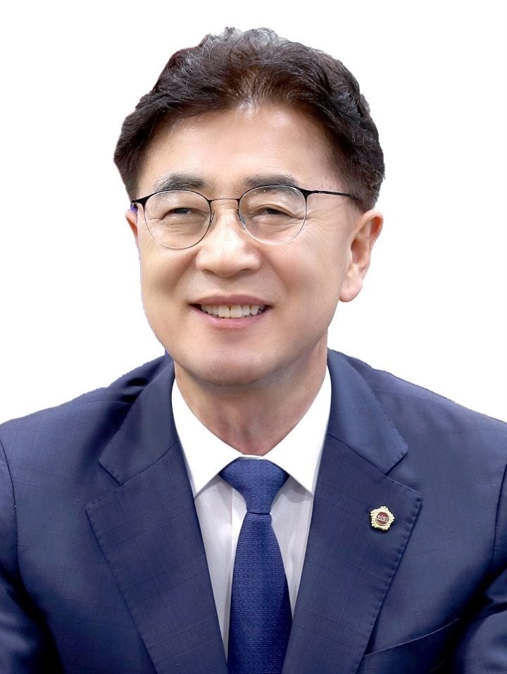 김태균 의장
