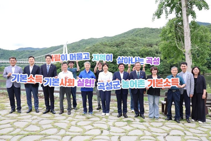 민형배 전남광주통합시장 당선인과 송미령 농식품부 장관이 곡성군 기본소득 현장을 방문해 상권 활성화 효과를 확인하고, 7월 출범할 통합특별시의 기본사회 실행 방안을 다듬었다.