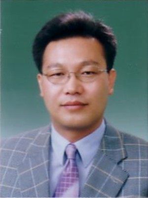 임창호 초대 교육행정국장