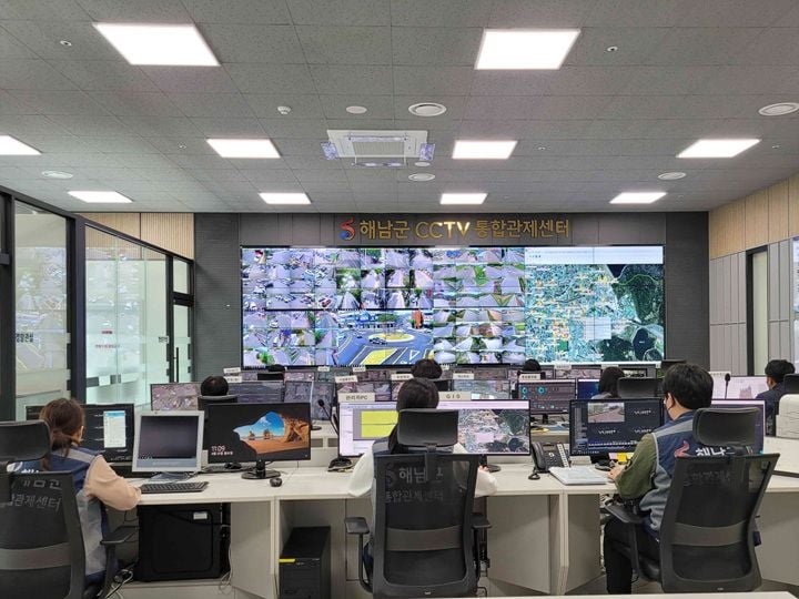 해남군이 행안부 AI 기반 CCTV 관제시스템 연계 지자체로 선정됐다. 군은 비식별화된 영상 데이터를 제공해 이상행동 및 침수 대응 알고리즘 개발을 지원한다