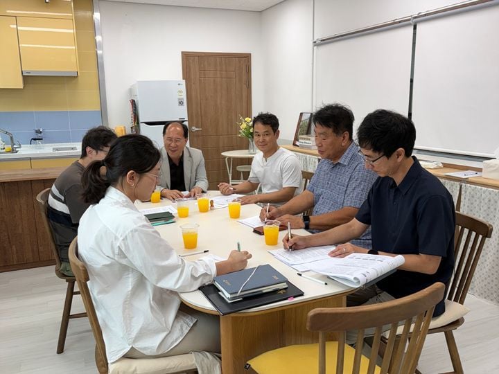 강진군이 3개 유관기관과 협력해 통합돌봄 대상자의 안전한 주거환경을 지원하는 주거편의증진 사업을 추진한다