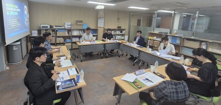 동일미래과학고가 광주형 마이스터고로 지정돼 5년간 82억 9,000만 원을 지원받\다. 2027년부터 AI·반도체 등 5개 학과를 운영하며 지역 맞춤형 인재를 양성한다