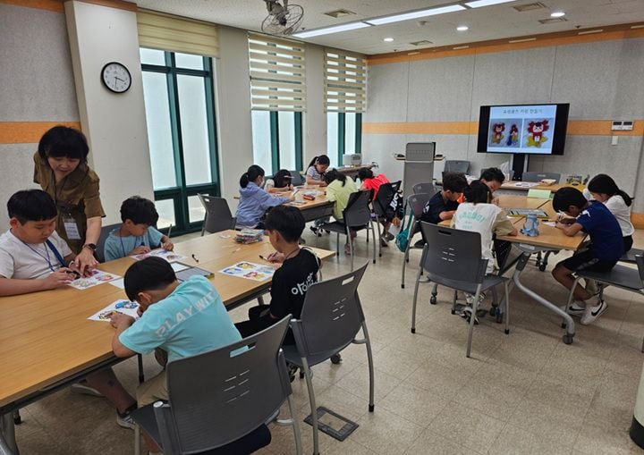 전남광주통합특별시 북구가 30일부터 5개 구립도서관에서 초등학생 대상 '2026 여름 독서 교실'을 운영한다.