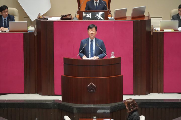 박균택 의원이 주도한 '범죄수익은닉법'이 20일 국회 본회의를 통과했다. 독립몰수제를 도입해 범인 사망·도피 시에도 불법재산을 몰수하고 헌정질서 파괴범죄 비자금 환수 기반을 마련했다.