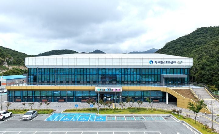 ‘제19회 완도군수배 한마음 농구 대회’가 9월 5일부터 6일까지 완도군 청해진스포츠에서 열린다.