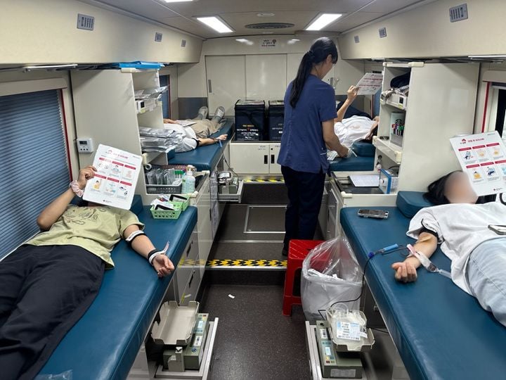 화순군이 혈액 수급 난 극복을 위해 지난 8월 28일 '하절기 생명나눔 사랑의 헌혈' 행사를 진행했다.