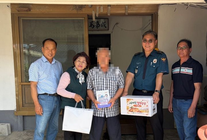 함평군 학교면 지역사회보장협의체가 추석을 앞두고 취약계층을 위한 ‘사계절 행복밥상-가을편’을 추진했다