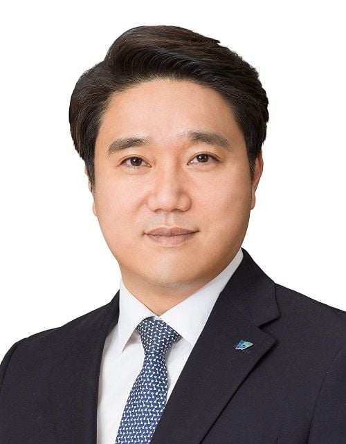 전남광주통합특별시가 교육청 법정전입금 1,352억 원을 편성하지 않자 박선준 위원장이 연말 정리추경 전액 반영과 공식 사과를 요구하며 감사 청구를 예고했다.