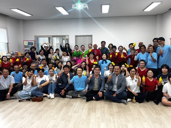 담양군풀뿌리공동체지원센터가 3년 연속 우수센터에 선정되고 죽림마을이 우수사례상을 받으며 2년 연속 동반 수상을 기록했다.