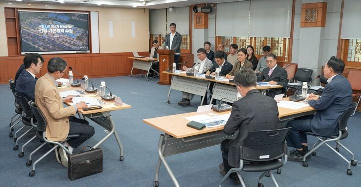 나주시가 과기정통부와 함께 ‘국립 나주 에너지 전문과학관’ 건립 기본계획 수립에 나섰다. 한국전력 및 한국에너지공대 등 지역 인프라와 연계한 체험형 교육 거점으로 조성된다.