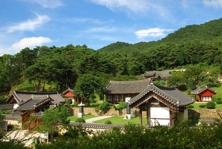 광산구가 14일 고봉 기대승 유적 국가사적 승격 연구용역 최종 보고회를 연다. 월봉서원 등의 가치를 정립해 국가유산청에 사적 지정을 신청할 계획이다.