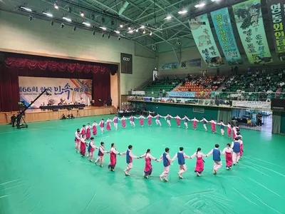 비금중 ‘비금도 뜀뛰기 강강술래’, 전통 계승 빛났다…전승상·연출상 수상