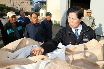 공영민 고흥군수, 공공비축미 수매 현장서 농민 격려