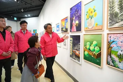 강기정 시장, 예술과 포용의 장 '예술날개 페스티벌' 개막식 참석