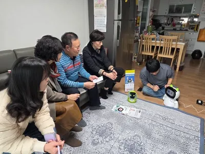 담양 치매환자 가정에 AI 돌봄 로봇 ‘다솜K’ 보급