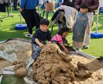 강진청자축제 21일 개막, 고려청자와 체험·가족 뮤지컬 한자리에