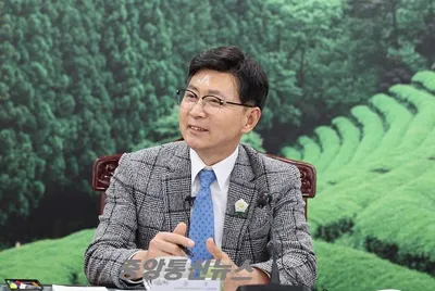 김철우 군수의 자신감…보성, 지금이 골든타임인가