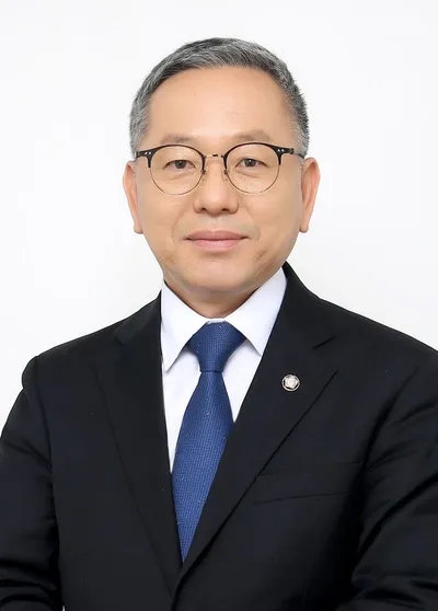 “회사 내규·협의 후 결정 사라진다”…김문수, 임금정보 공개법 추진