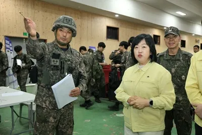 홍소영 병무청장 광주 삼도동원훈련장 찾아 예비군과 소통