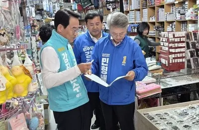 강진원 후보 민형배 전남광주통합특별시장 후보 만나 강진 정책과제 전달