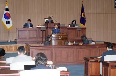 강기정 광주시장 제344회 임시회 제1차 본회의 참석