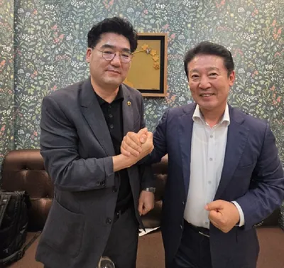심철의·전경선 전남광주통합의회 의장 후보 단일화 전격 합의