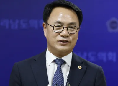 단일화 변수 뚫은 송형곤 민주당 통합의회 의장 후보 확정