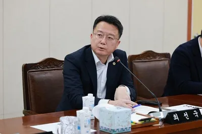 “권한은 광주 빚은 전남 몫 이게 균형인가” 조직개편안 직격
