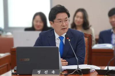 감사원이 들춰낸 ‘대왕고래’… 정진욱 “대국민 사기극 드러나”