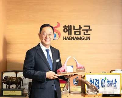 명현관 해남군수 대통령에 서한문 전달… 초고속도로·메가특구 4대 과제 건의