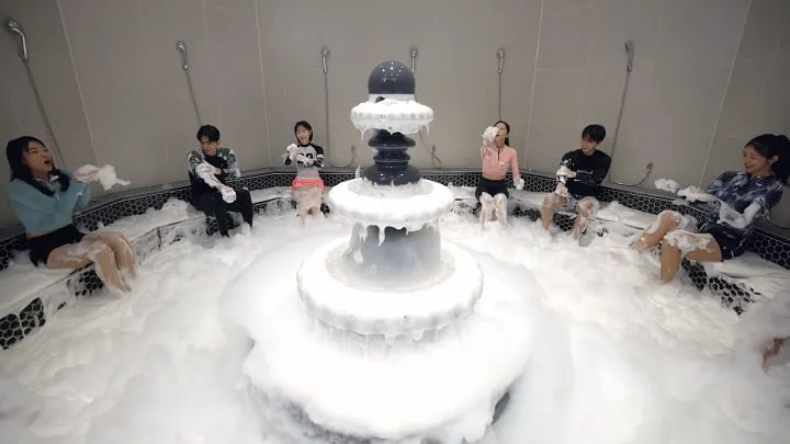 ▲완도해양치유센터(해조류 거품 테라피)ⓒ완도군