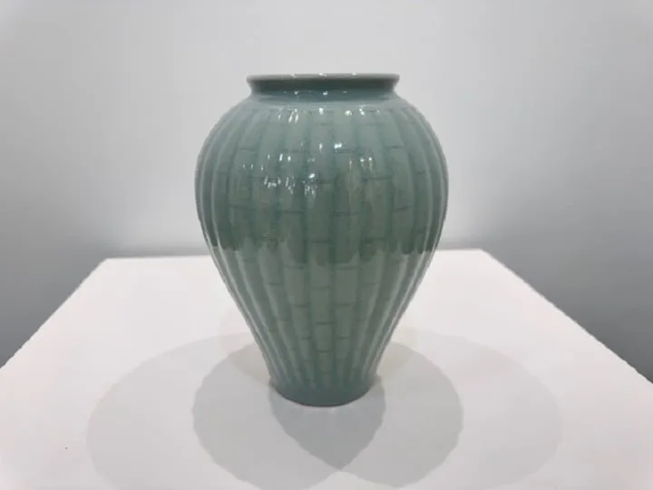 제2회 온라인 경매 작품 청자양각죽절문호(火木) ⓒ강진군