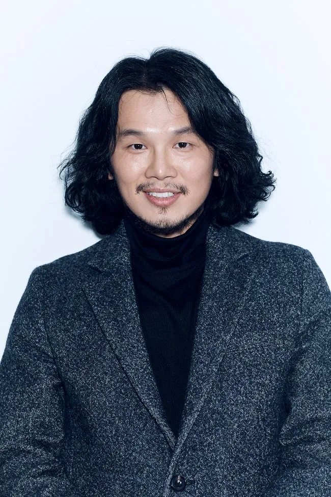 ▲영화 귤레귤레(Güle-Güle)로 고향 영광 방문을 앞둔 배우 정춘(본명 이정춘).  [사진=주식회사 필름초이스]