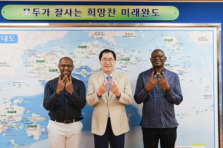 주한 탄자니아 대사, 완도 방문해 "해조류 기술 이전 논의" ⓒ완도군